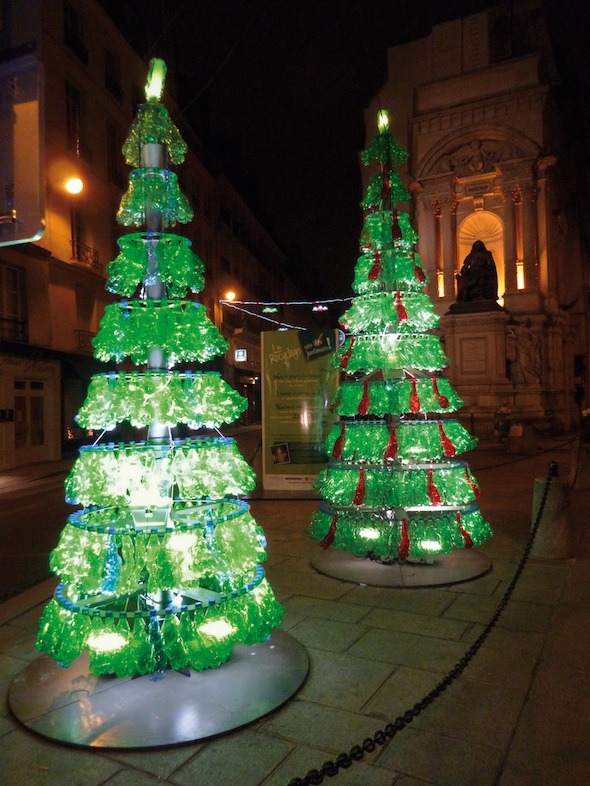Fabrice Peltier - éco design - Sapins de Noël recyclés - Paris