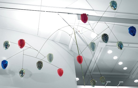 Fabrice Peltier - Korsnäs - Création - Mobile "Pomme de carton