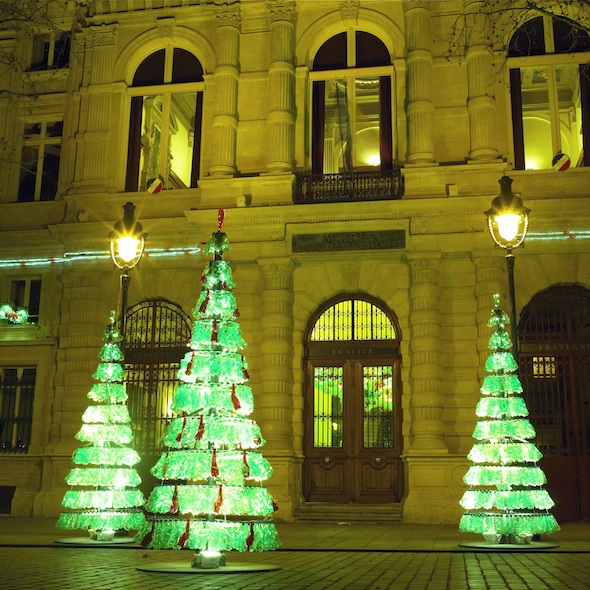 Fabrice Peltier - éco design - Sapins de Noël recyclés - Mairie Paris 4